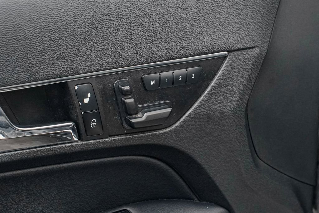 Used 2011 Mercedes-Benz E 550 Cabriolet image 14