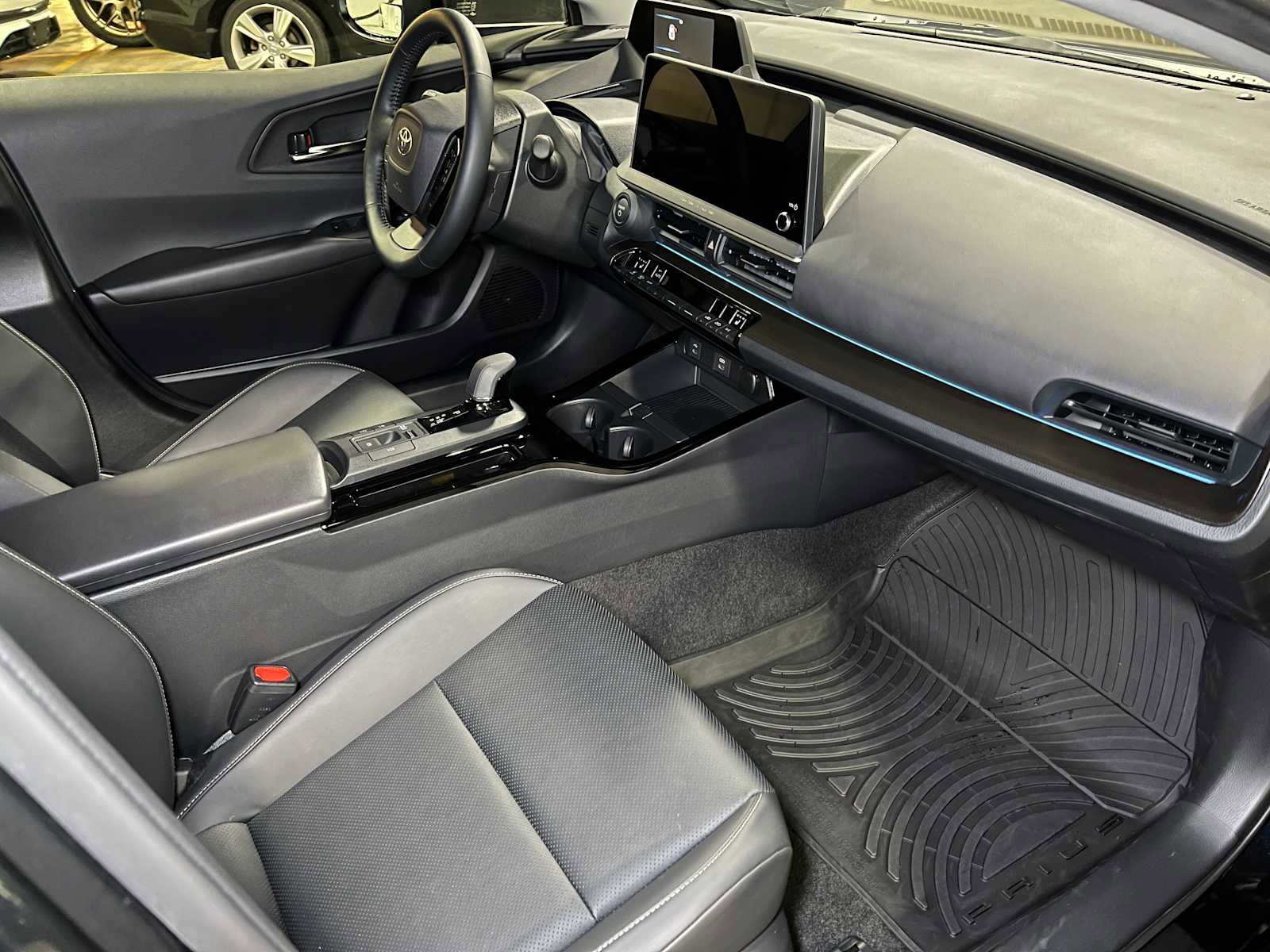Used 2025 Toyota Prius AWD image 11