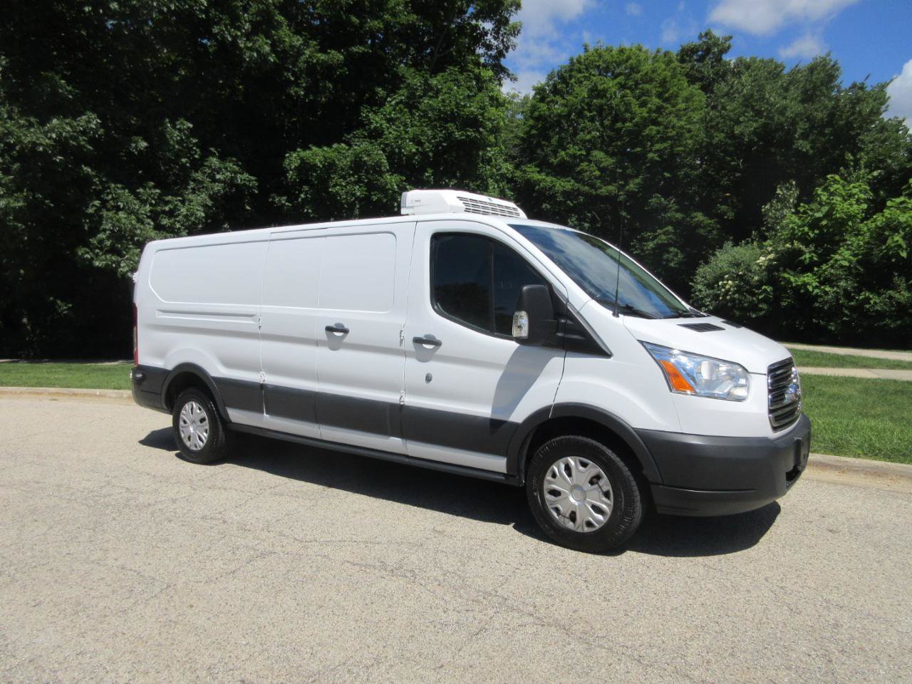 Used 2017 Ford Transit 250 148 Low Roof w/ Interior Upgrade Package RWD image 4