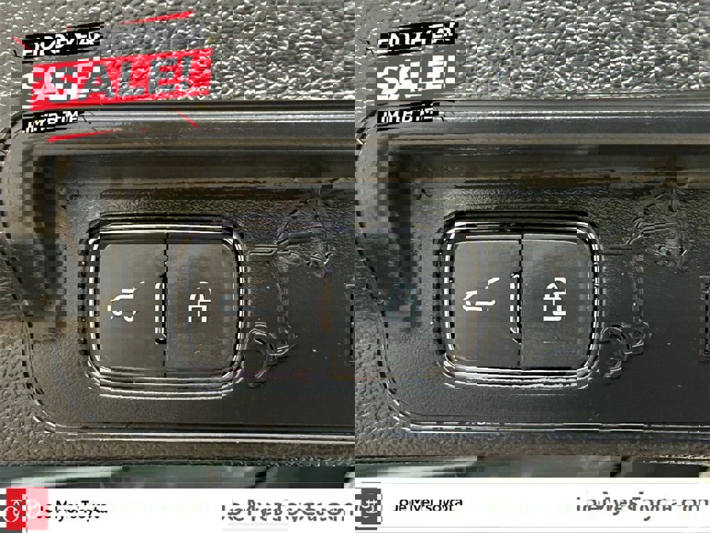 Used 2023 Ford Explorer XLT w/ Equipment Group 202A image 31