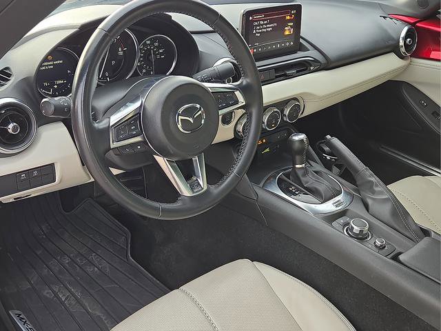 Used 2021 MAZDA MX-5 Miata RF Grand Touring image 15