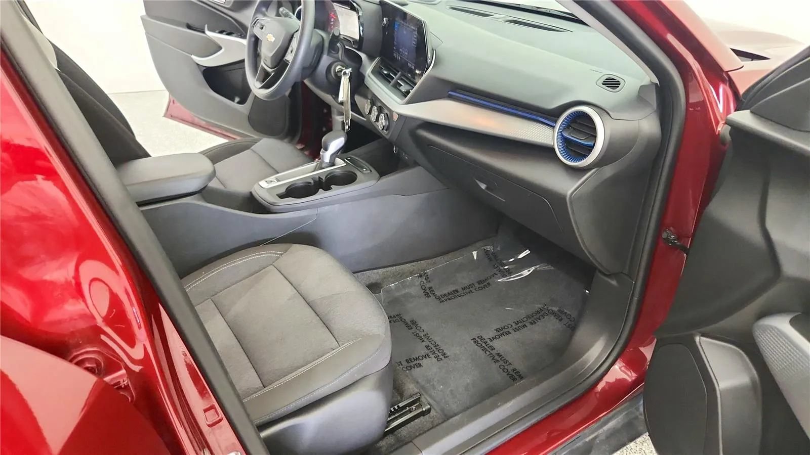 Used 2024 Chevrolet Trax LS w/ LS Convenience Package FWD image 34