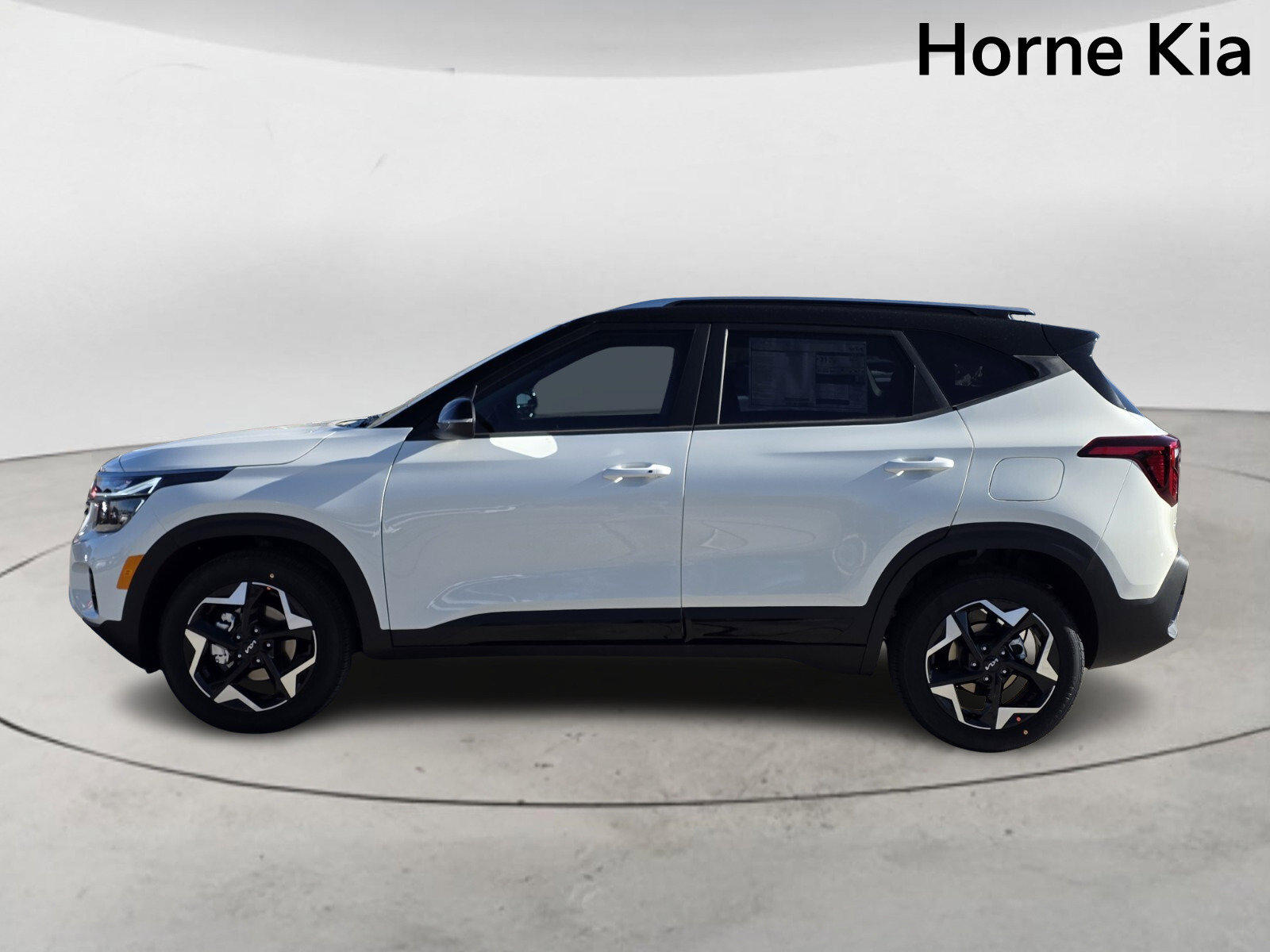 New 2026 Kia Seltos S image 6