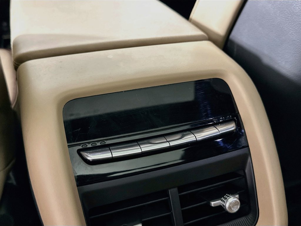 Certified 2026 Cadillac Lyriq Signature Luxury w/ Nappa Leather Package AWD/4WD image 30