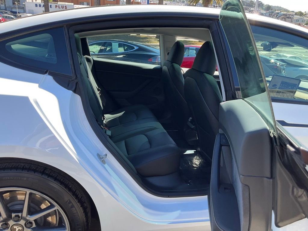 Used 2023 Tesla Model 3 Standard Range image 50