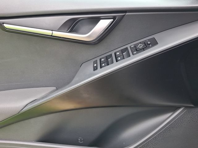 Certified 2024 Kia Niro LX FWD image 12