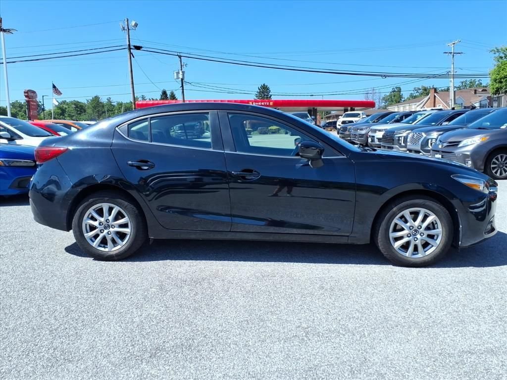 Used 2018 MAZDA MAZDA3 Sport w/ Preferred Equipment Package FWD image 11