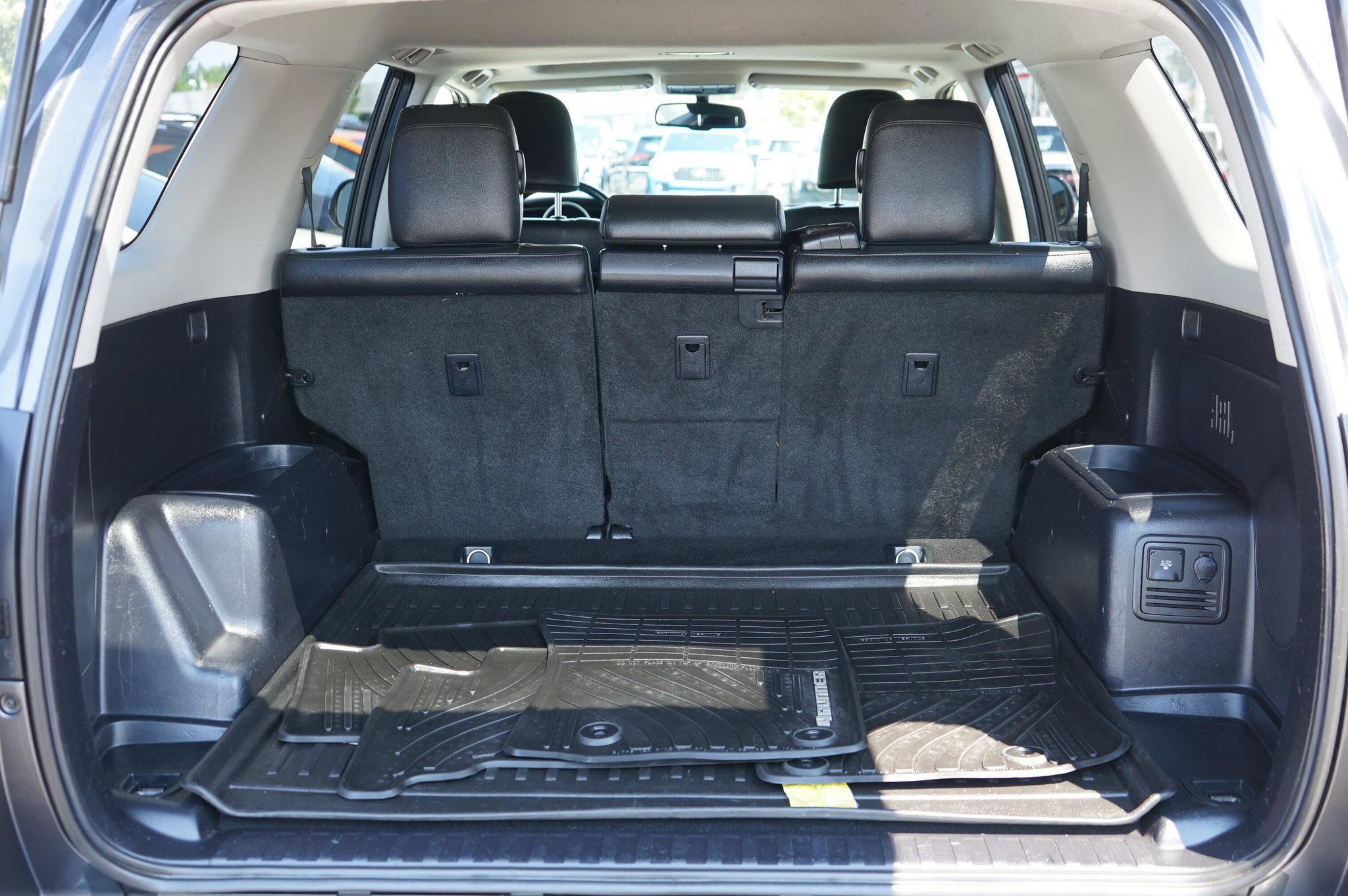 Used 2013 Toyota 4Runner Limited AWD/4WD image 5