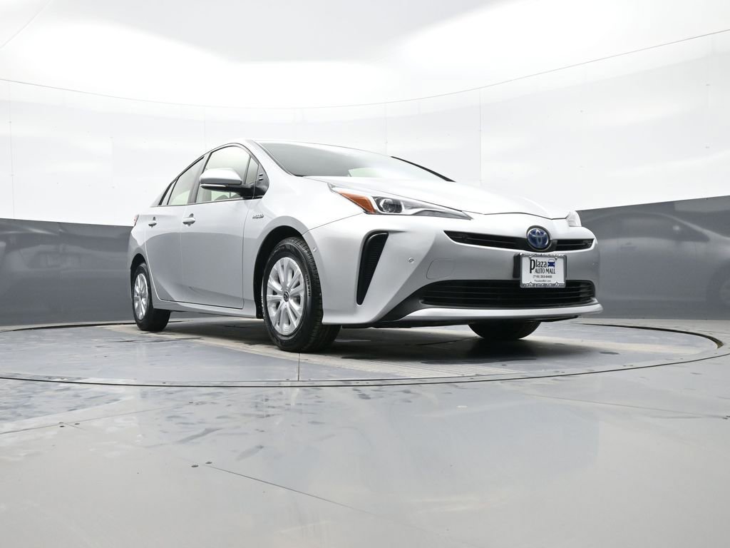 Certified 2022 Toyota Prius LE image 26