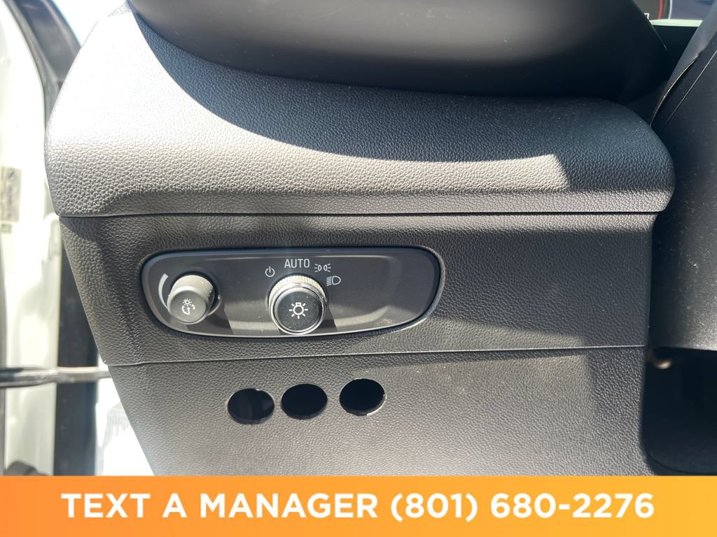Used 2021 Buick Envision Essence w/ Sport Touring Package AWD/4WD image 27