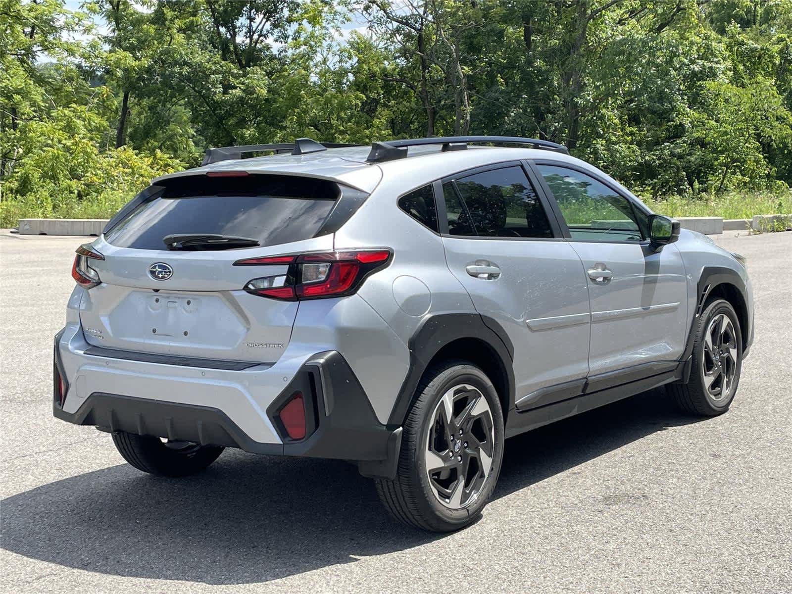Used 2025 Subaru Crosstrek 2.5i Limited AWD/4WD image 5