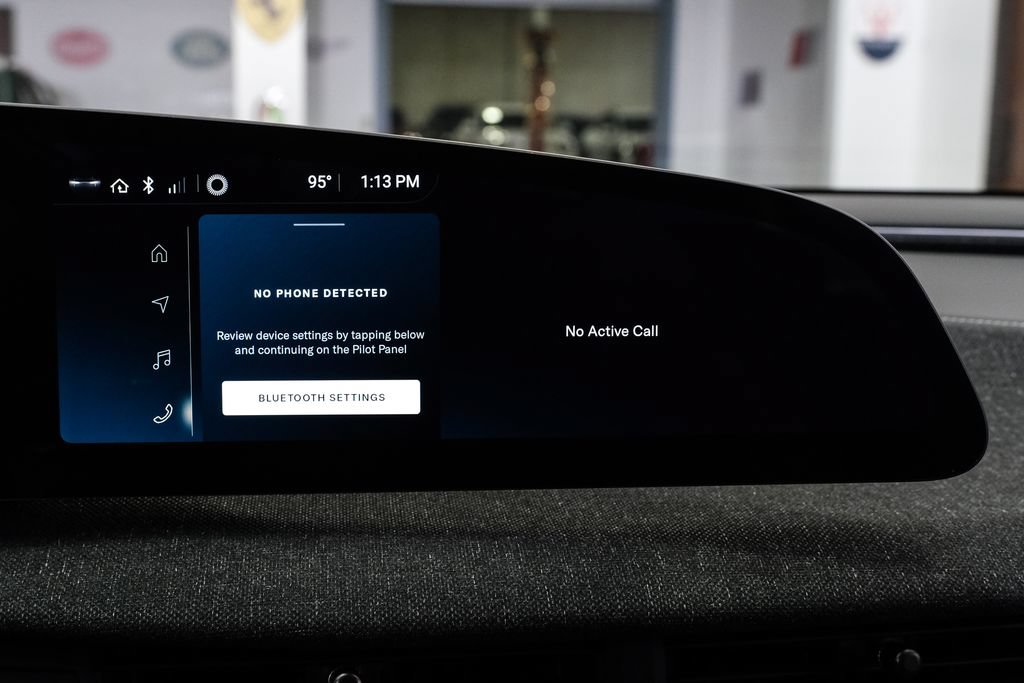Used 2025 Lucid Air Touring AWD/4WD image 34