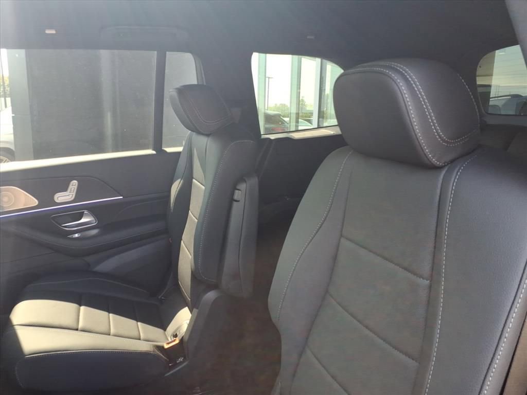 New 2026 Mercedes-Benz GLS 450 4MATIC image 25