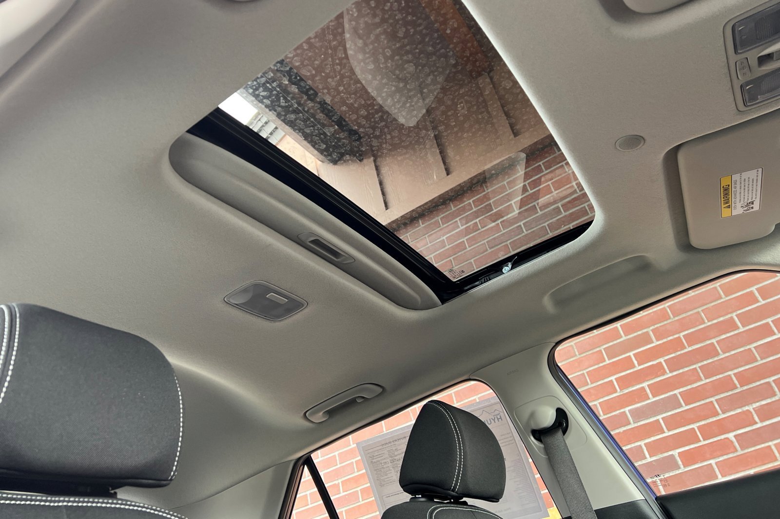 Certified 2025 Hyundai Venue SEL image 22