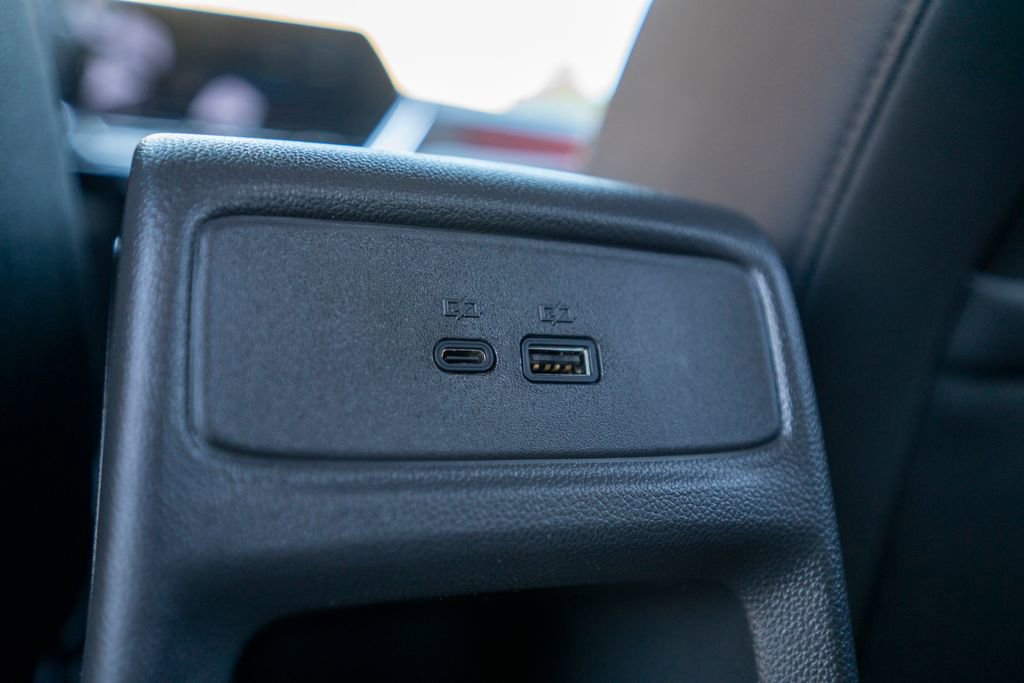 Certified 2026 Chevrolet Trax RS image 36