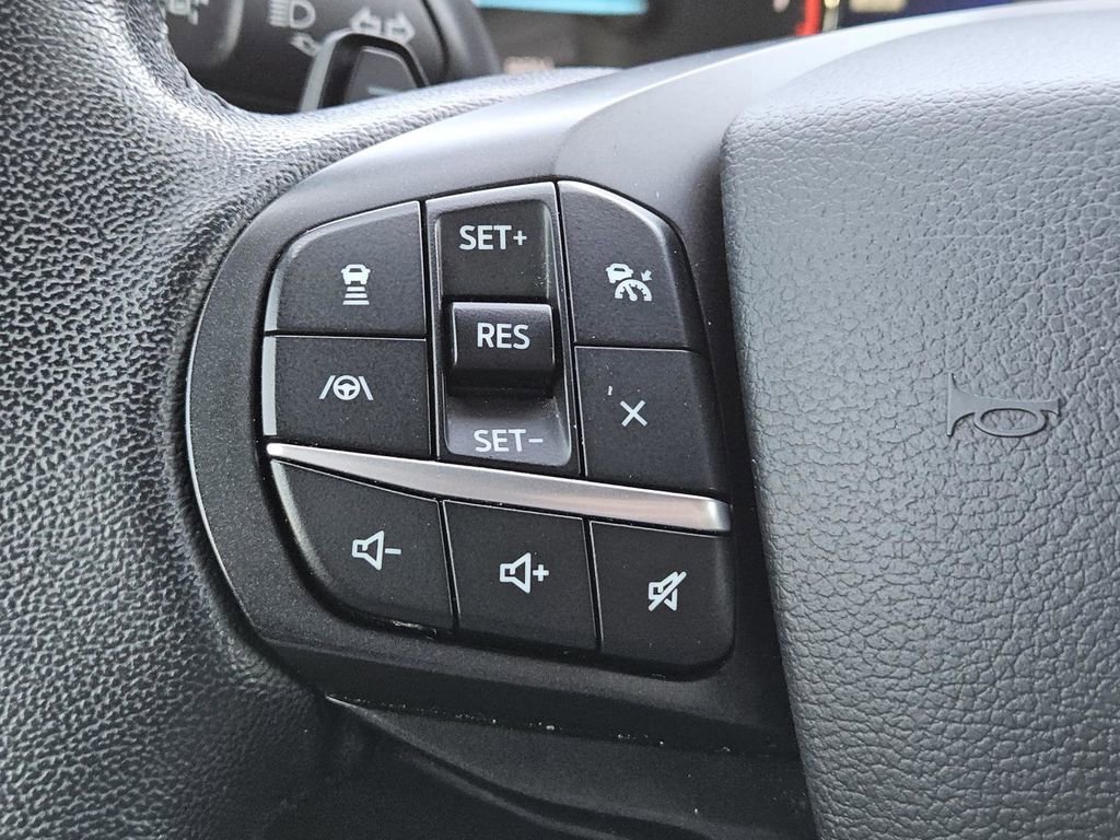 Used 2020 Ford Explorer XLT w/ Equipment Group 202A image 21