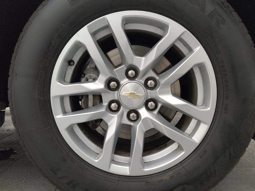 Used 2021 Chevrolet Suburban LT AWD/4WD image 31