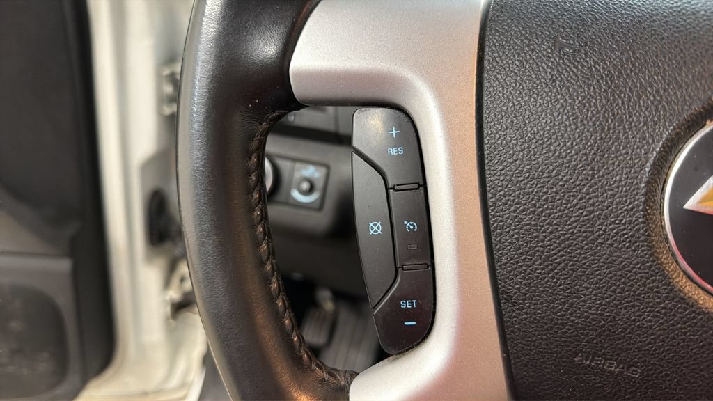 Used 2012 Chevrolet Traverse LT w/ All-Star Edition AWD/4WD image 16