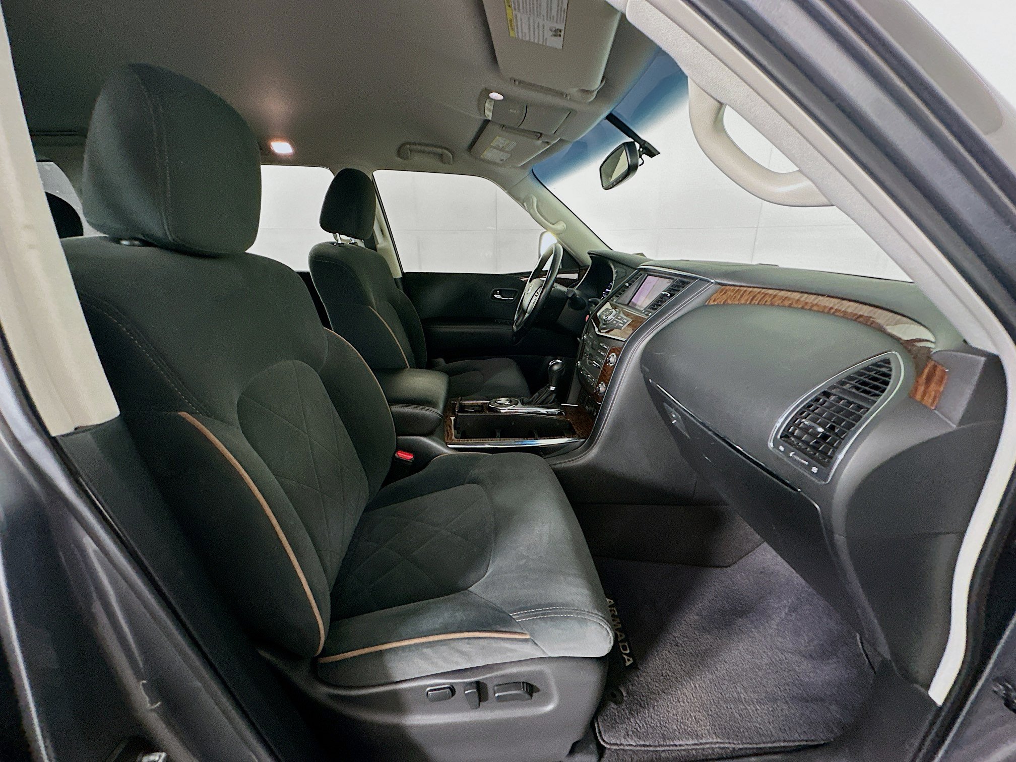 Used 2019 Nissan Armada SV w/ Driver Package RWD image 32