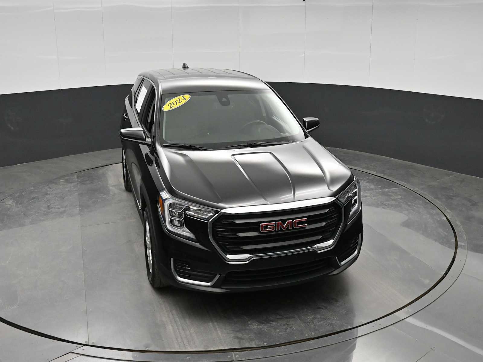 Used 2024 GMC Terrain SLE AWD/4WD image 26