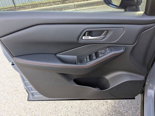 Used 2026 Nissan Rogue SV image 33