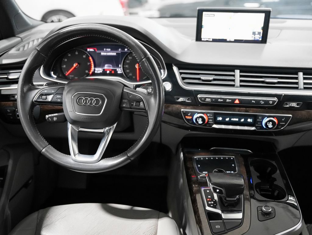 Used 2017 Audi Q7 3.0T Premium Plus w/ Premium Plus Package image 13