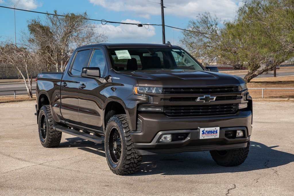 Used 2021 Chevrolet Silverado 1500 RST image 1