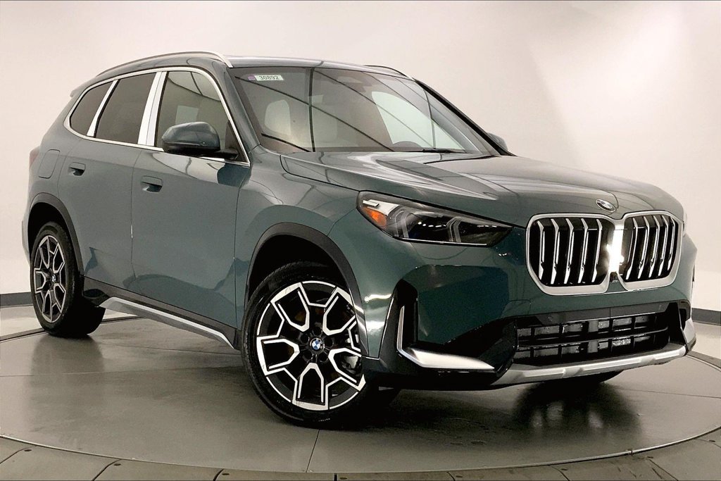 New 2026 BMW X1 xDrive28i w/ Technology Package AWD/4WD image 1
