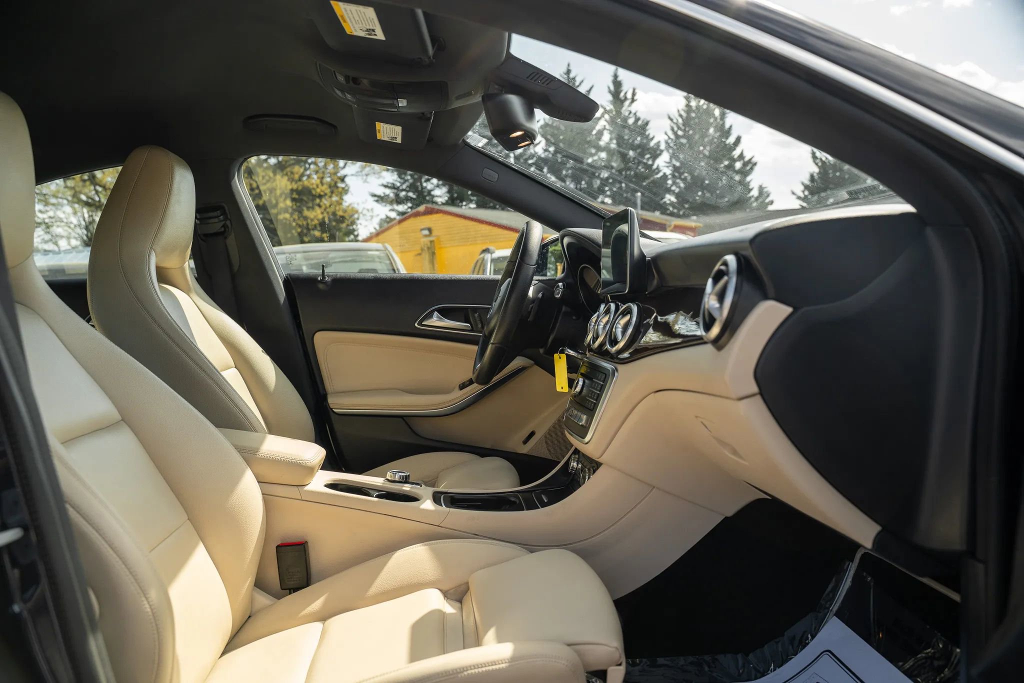 Used 2018 Mercedes-Benz CLA 250 image 11