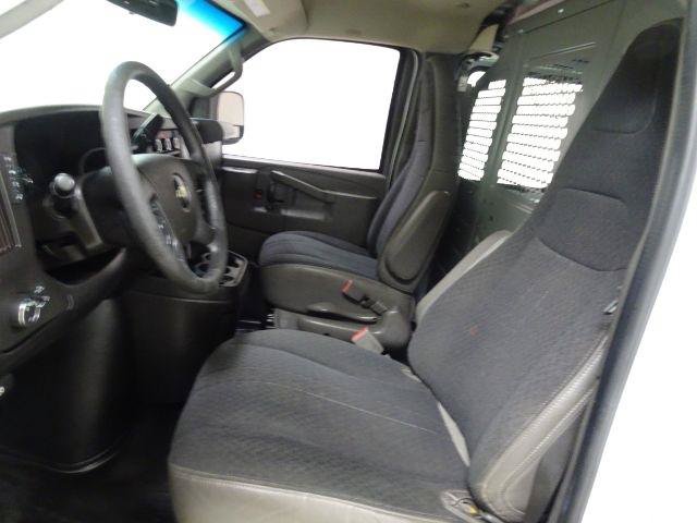 Used 2018 Chevrolet Express 2500 w/ Driver Convenience Package RWD image 22