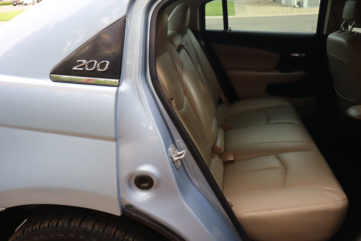 Used 2014 Chrysler 200 Limited FWD image 21