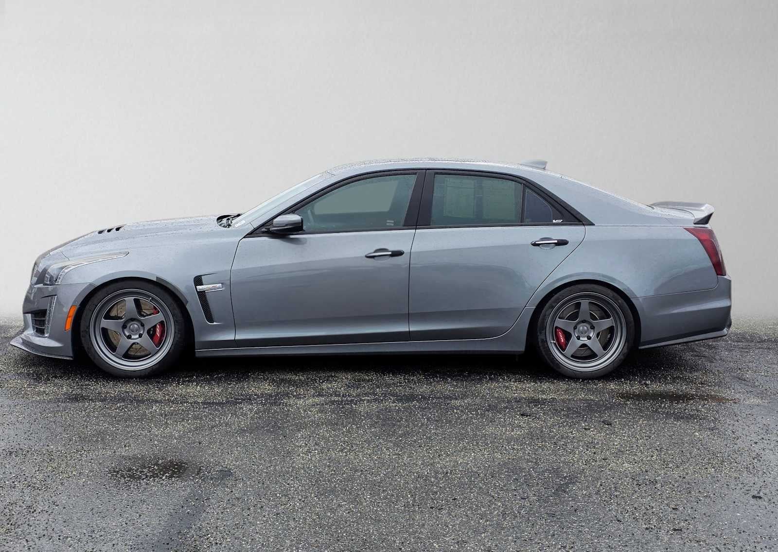 Used 2019 Cadillac CTS V w/ Carbon Fiber Package RWD image 6