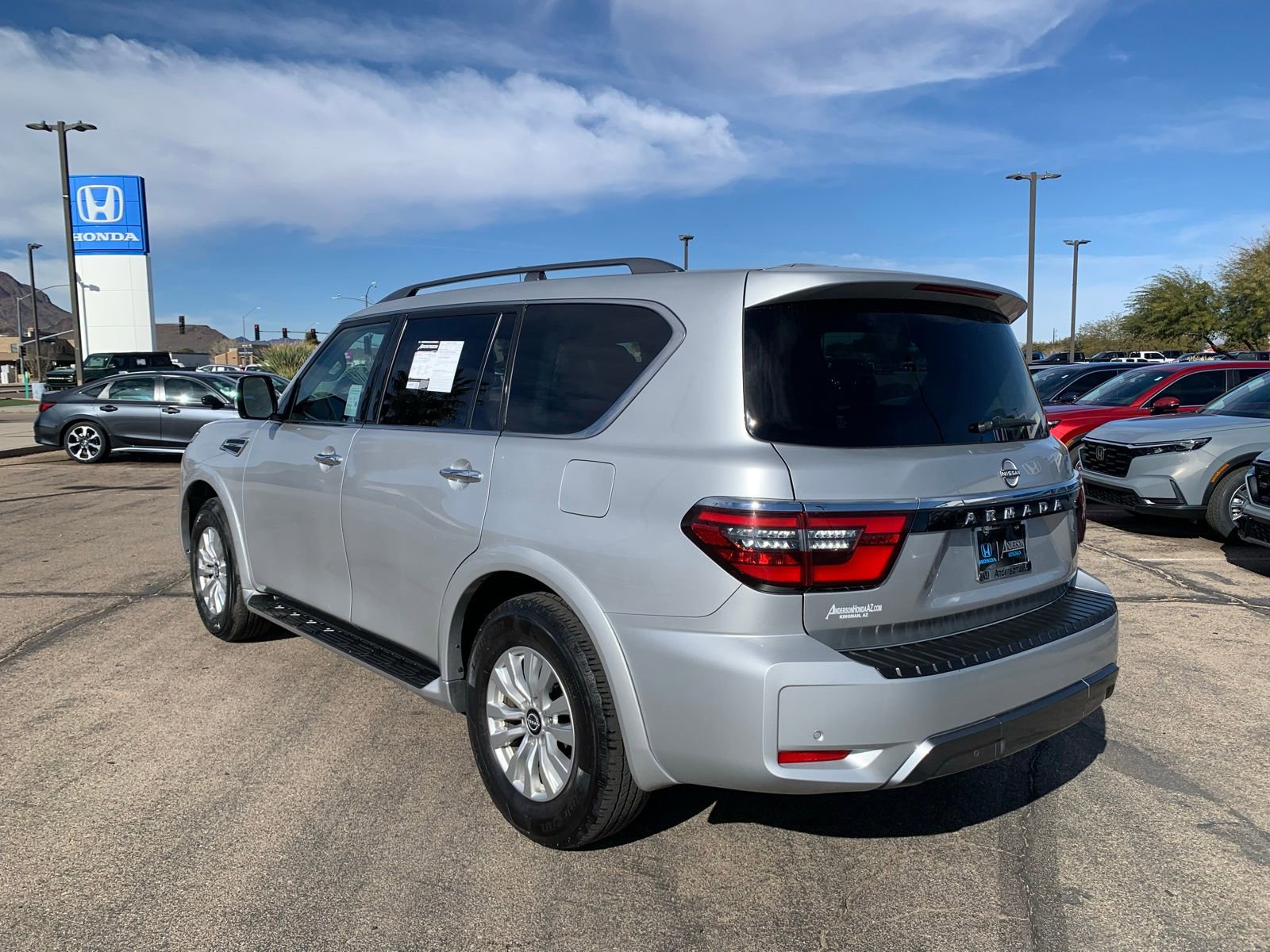 Used 2023 Nissan Armada SV image 10