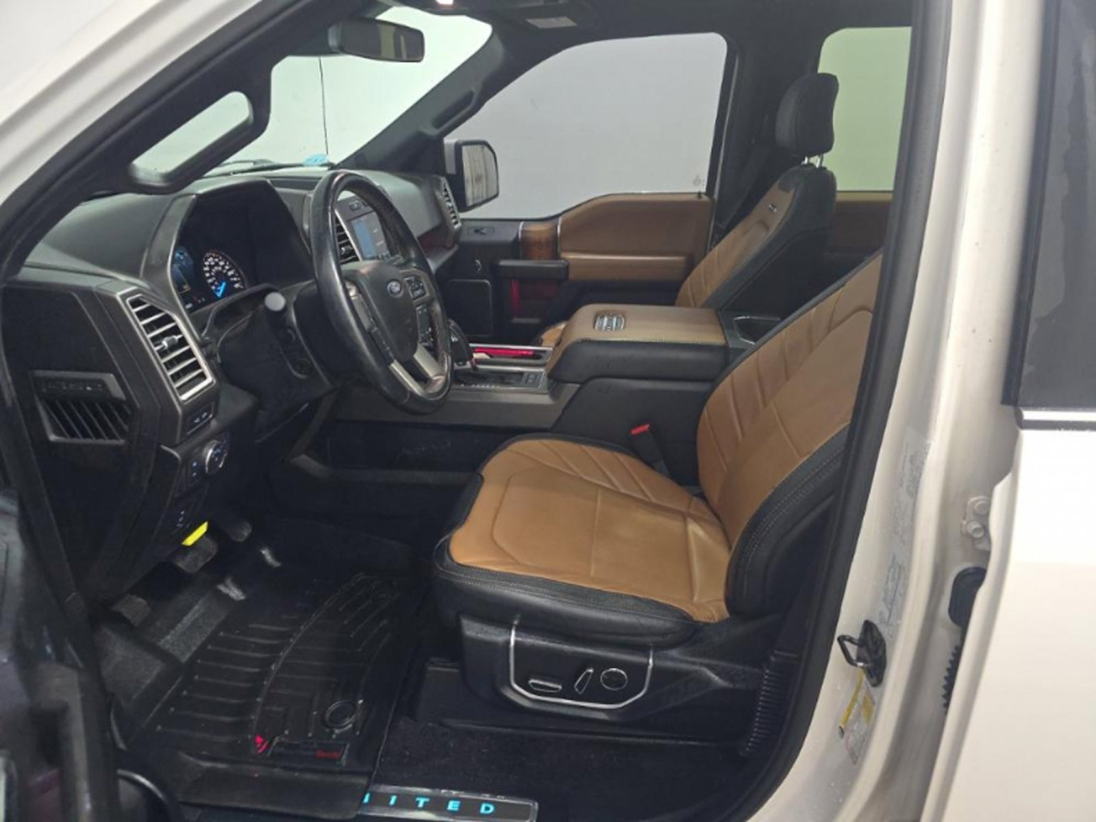 Used 2016 Ford F150 Limited AWD/4WD image 6