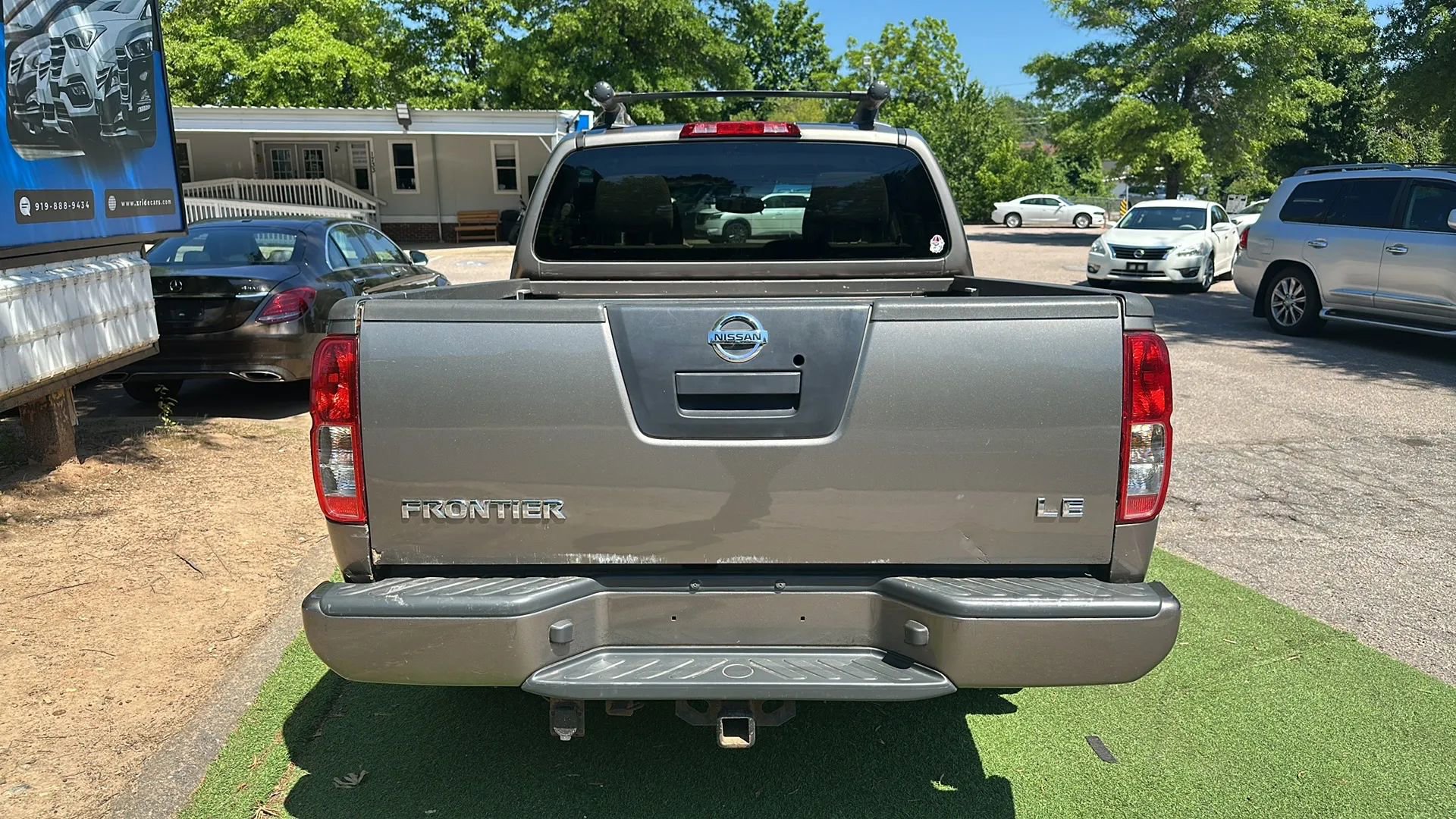 Used 2005 Nissan Frontier LE w/ (J01) Sunroof Pkg RWD image 6