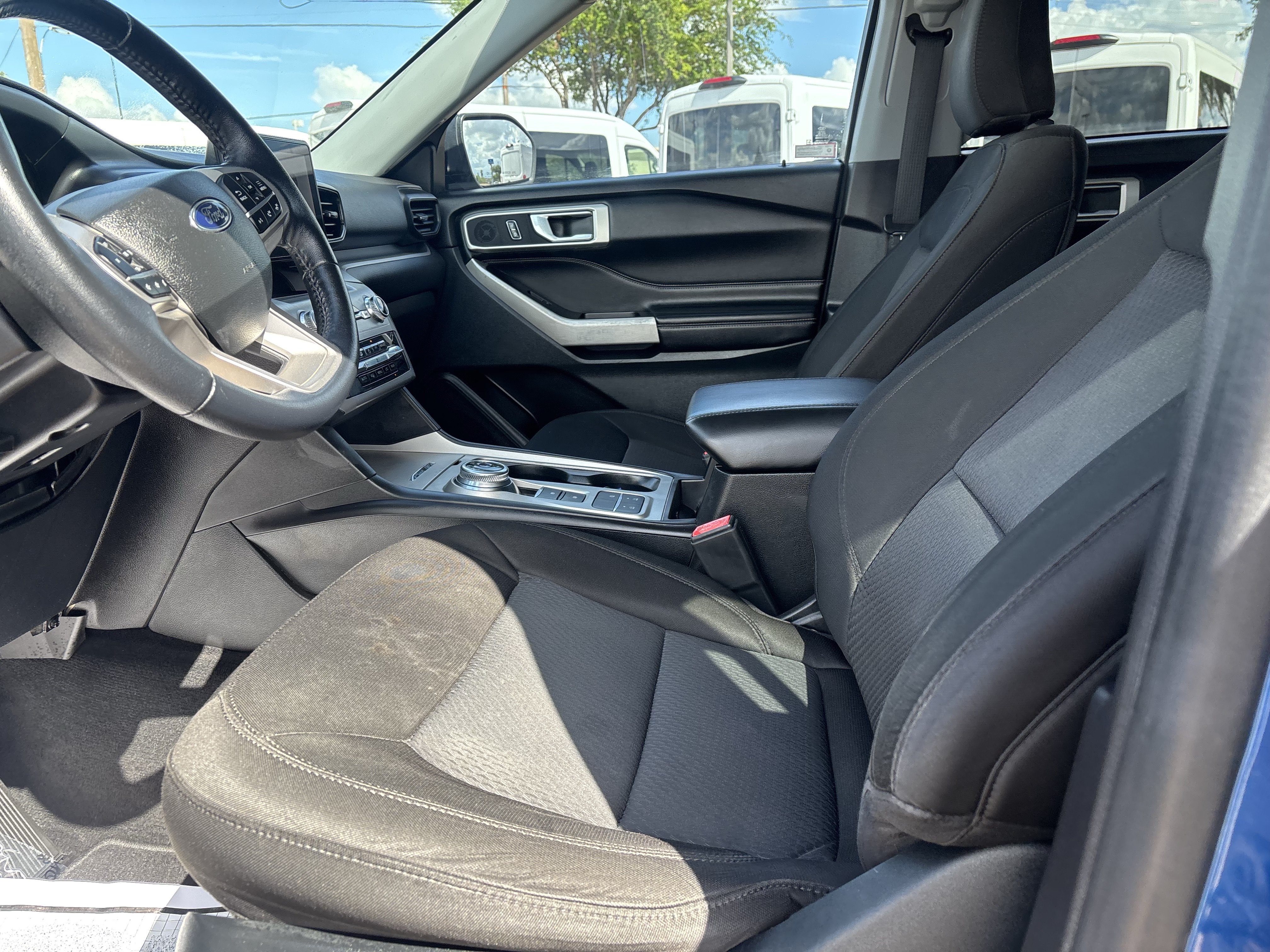 Certified 2022 Ford Explorer XLT RWD image 10