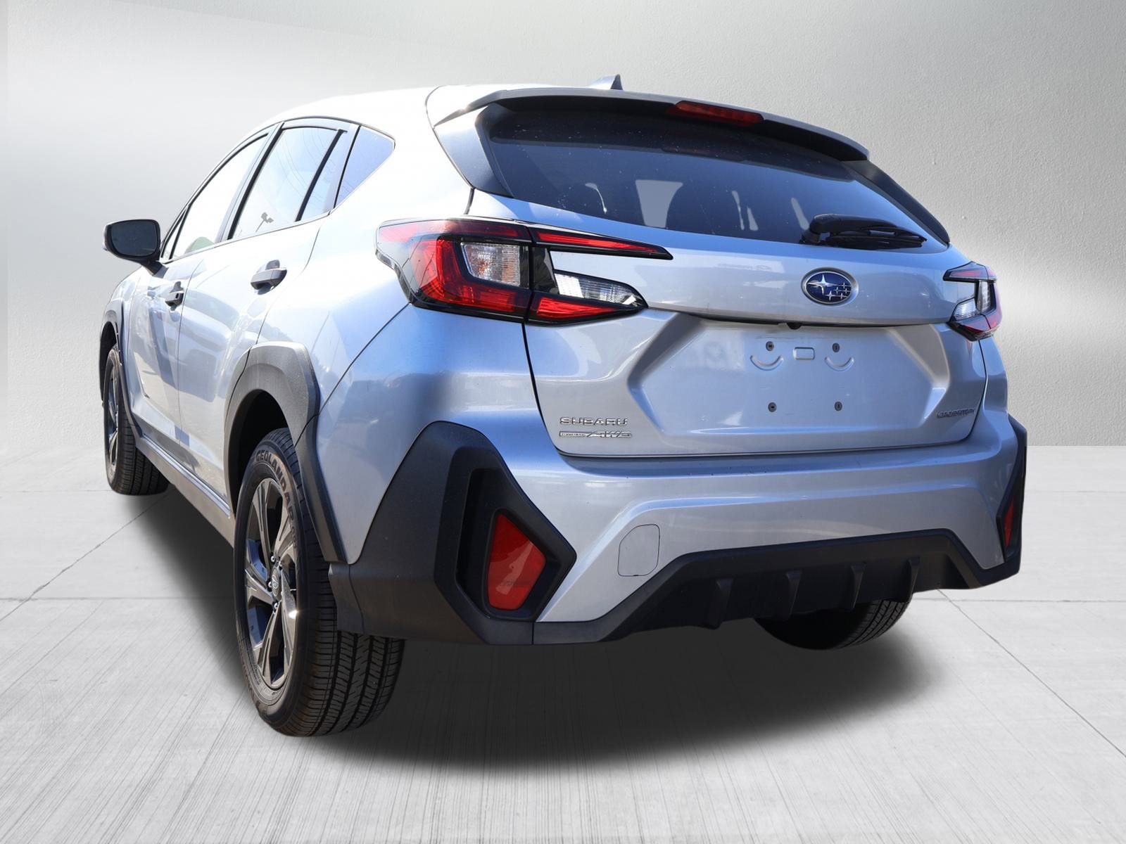 Used 2024 Subaru Crosstrek 2.0i image 5