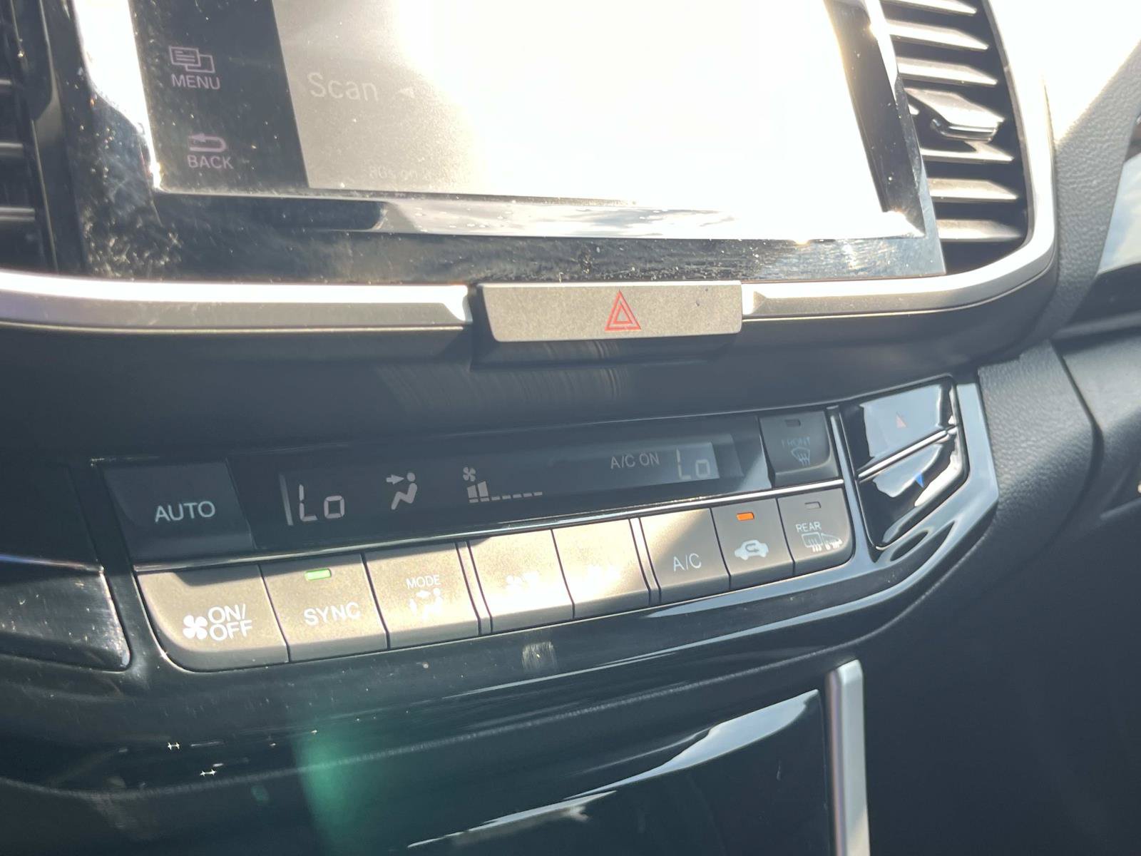 Used 2016 Honda Accord EX-L image 37