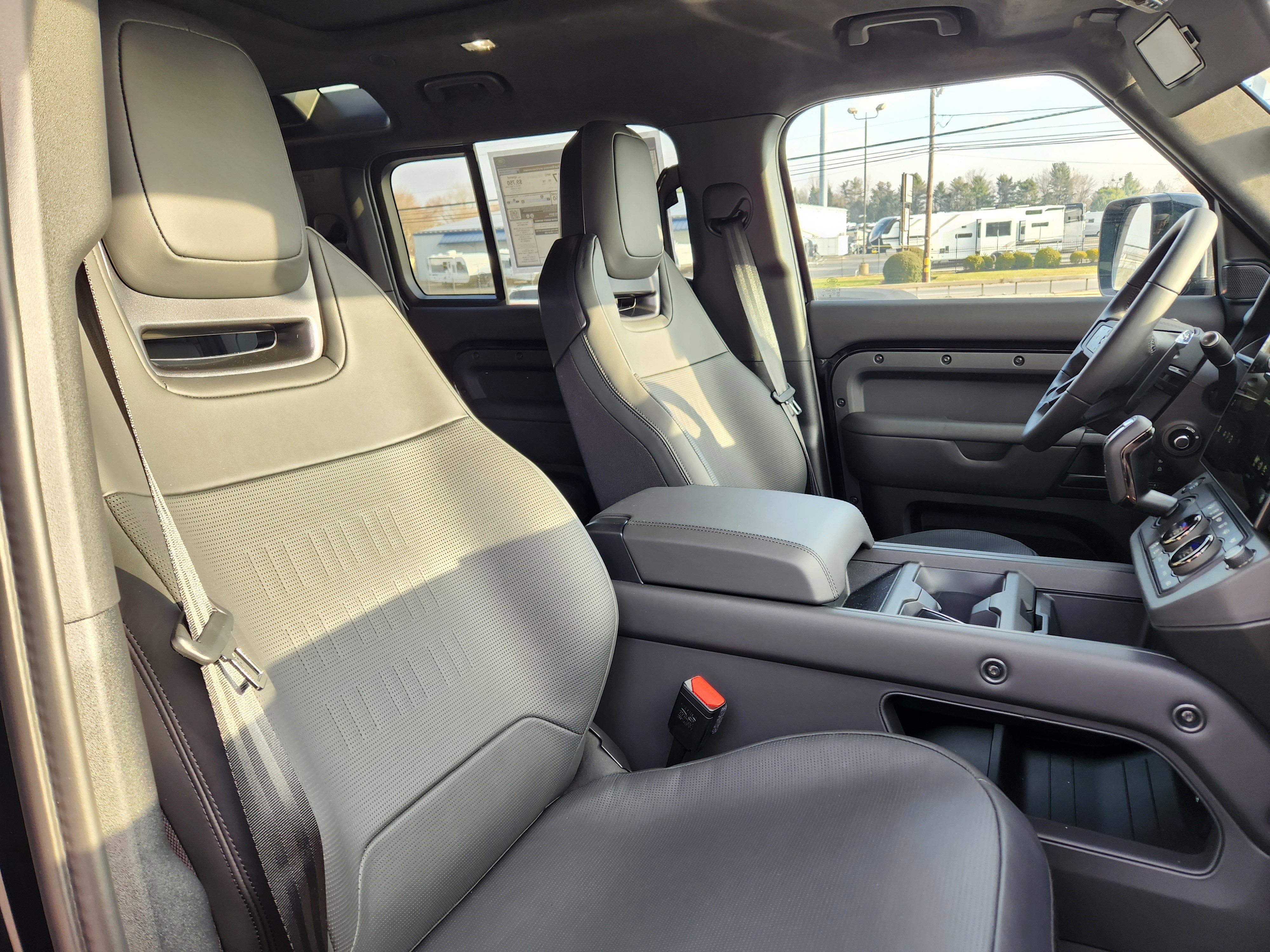 New 2026 Land Rover Defender 110 OCTA image 12