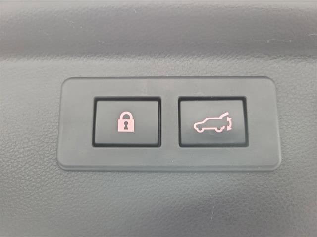 Used 2023 Subaru Forester Premium image 9