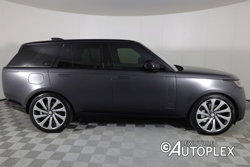Used 2023 Land Rover Range Rover SE AWD/4WD image 4