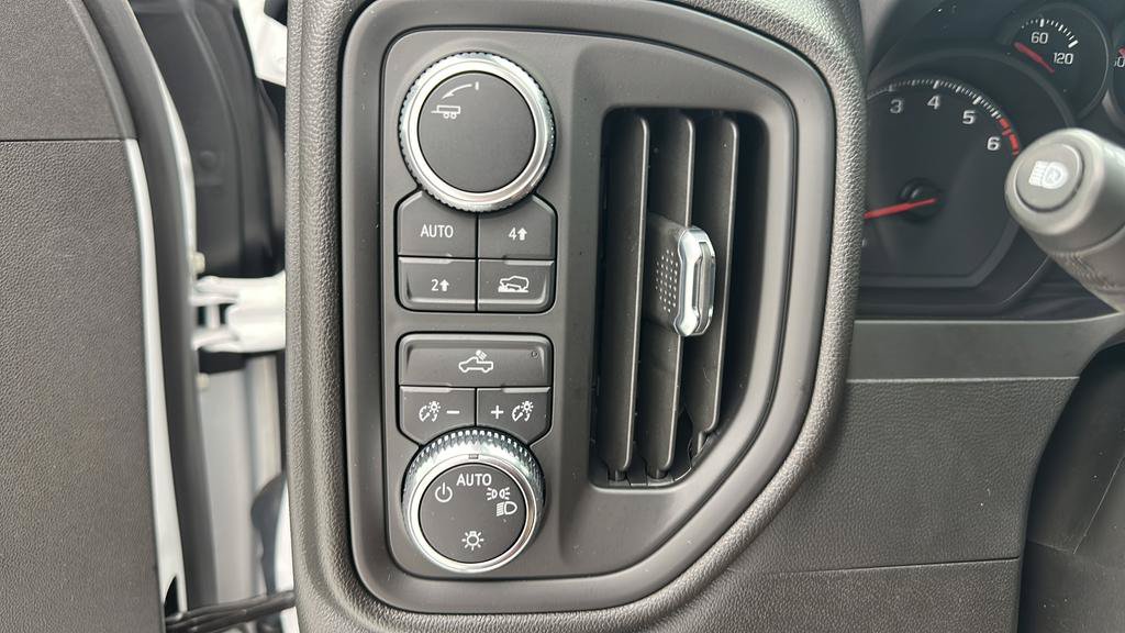 Used 2023 GMC Sierra 1500 Pro w/ Pro Value Package AWD/4WD image 23