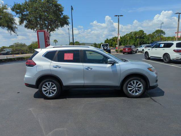 Certified 2020 Nissan Rogue SV AWD/4WD image 3