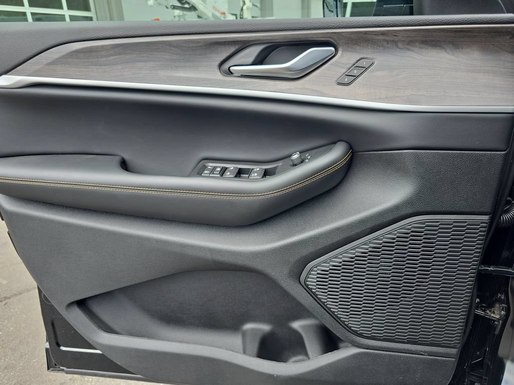 New 2026 Jeep Grand Cherokee Limited AWD/4WD image 27