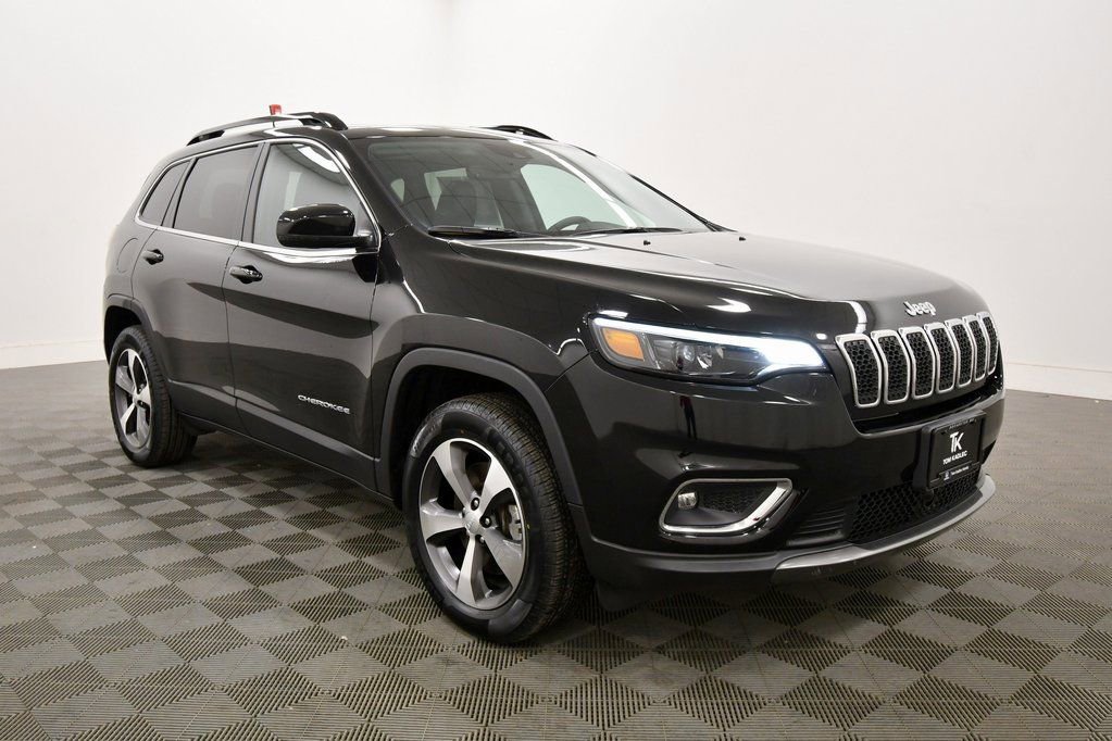 Used 2022 Jeep Cherokee Limited w/ Mopar Interior Package image 9