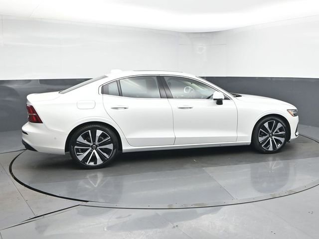 Used 2023 Volvo S60 B5 Ultimate image 8