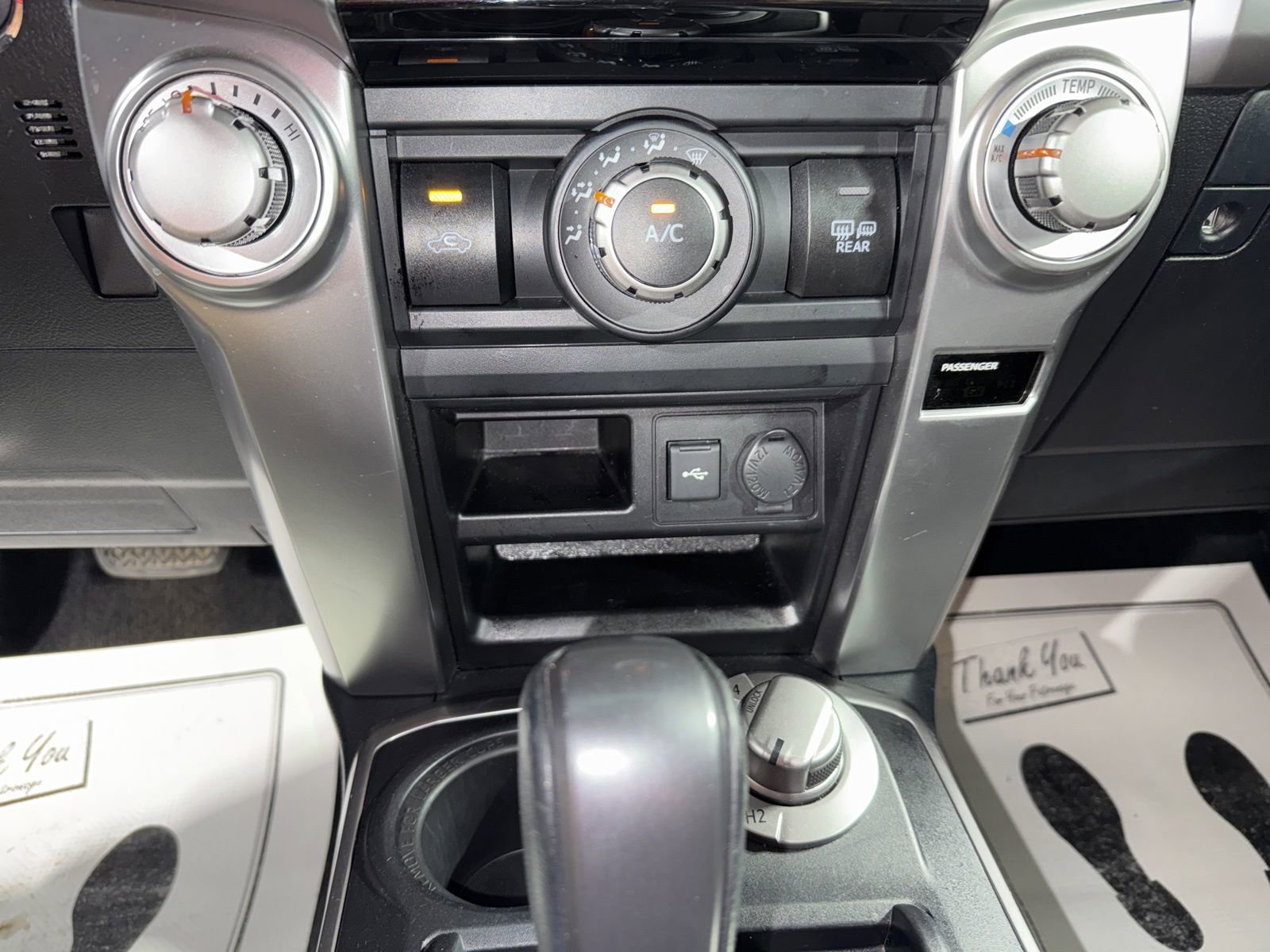 Used 2024 Toyota 4Runner SR5 AWD/4WD image 23