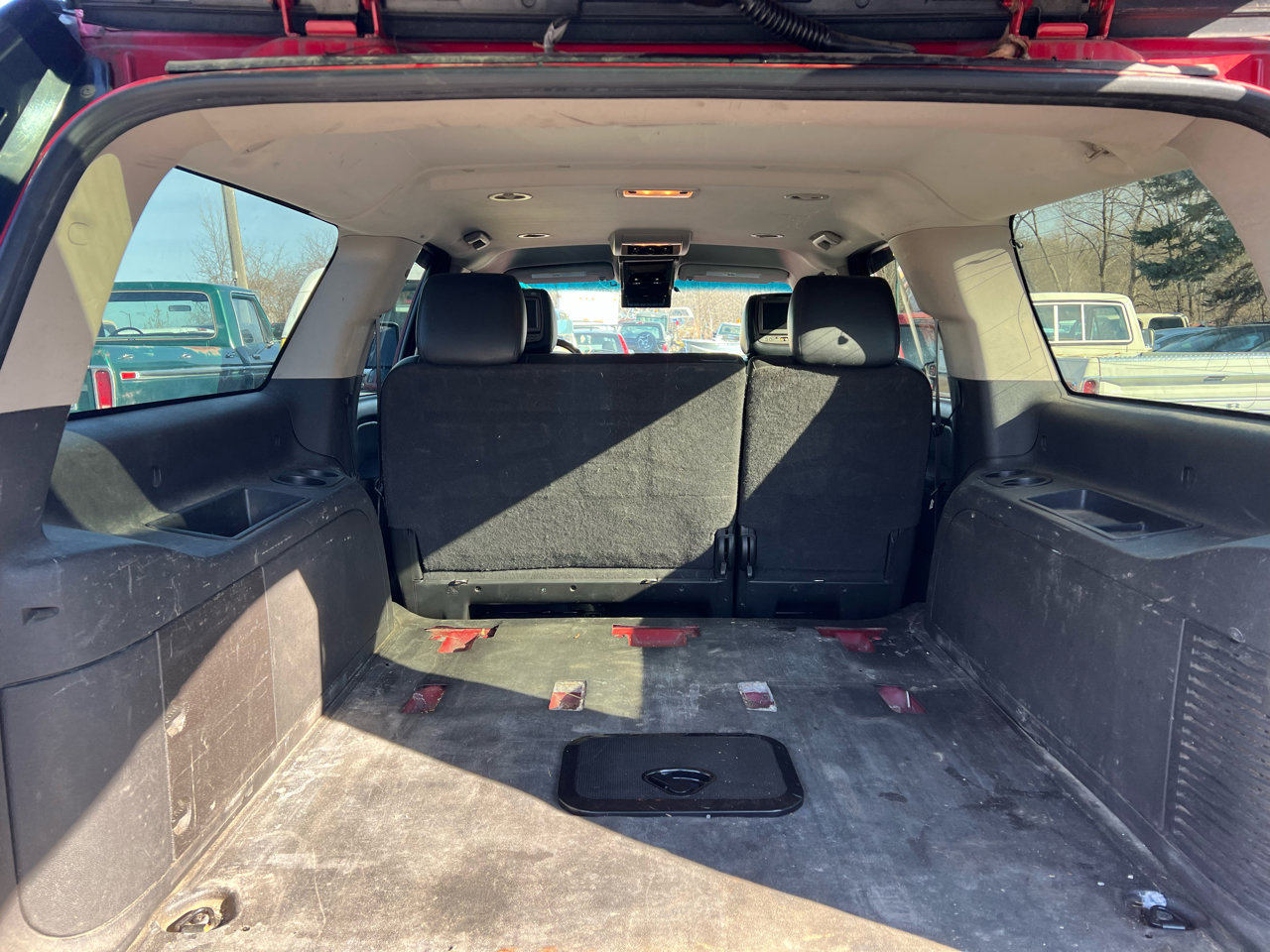 Used 2009 Chevrolet Suburban 2500 LS w/ Skid Plate Package image 18