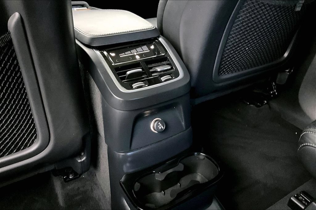 Used 2020 Volvo XC90 T8 Inscription w/ Protection Package Premier AWD/4WD image 30