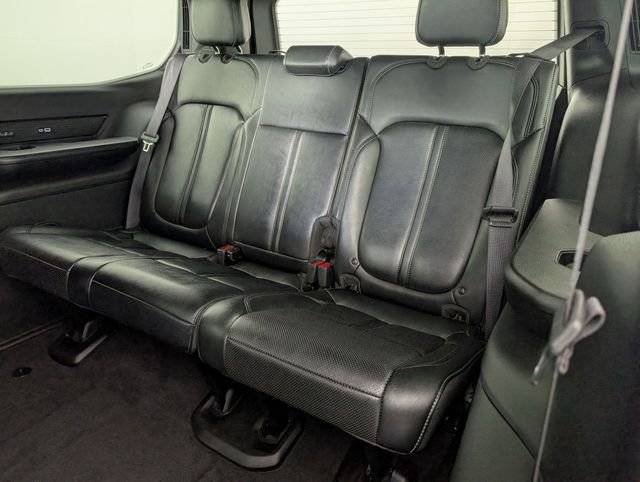 Used 2023 Jeep Wagoneer Series III w/ Convenience Group I image 28